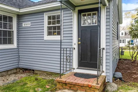 8 Thompson Lane Durham NH 03824