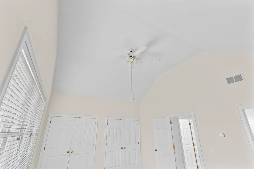 9 Lilac Lane Newmarket NH 03857