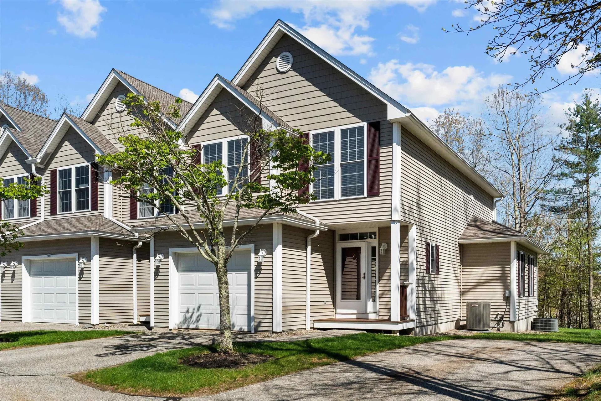 9 Lilac Lane Newmarket NH 03857