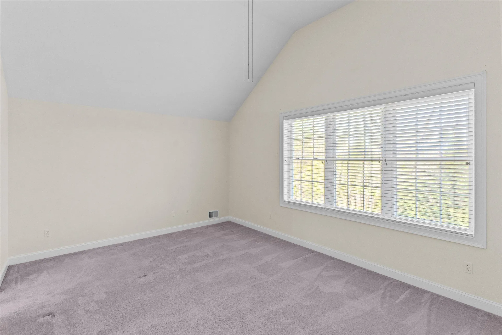 9 Lilac Lane Newmarket NH 03857