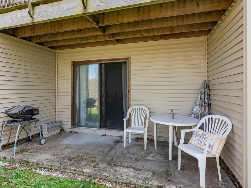 25 Bayberry Lane South Burlington VT 05403