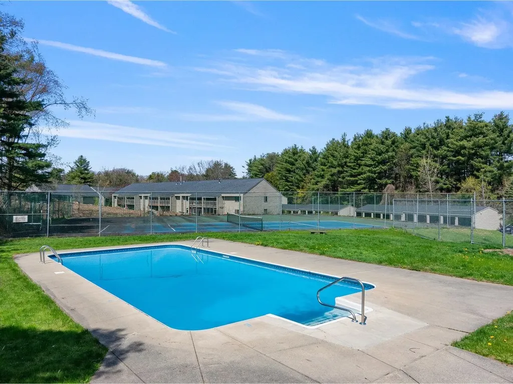25 Bayberry Lane South Burlington VT 05403