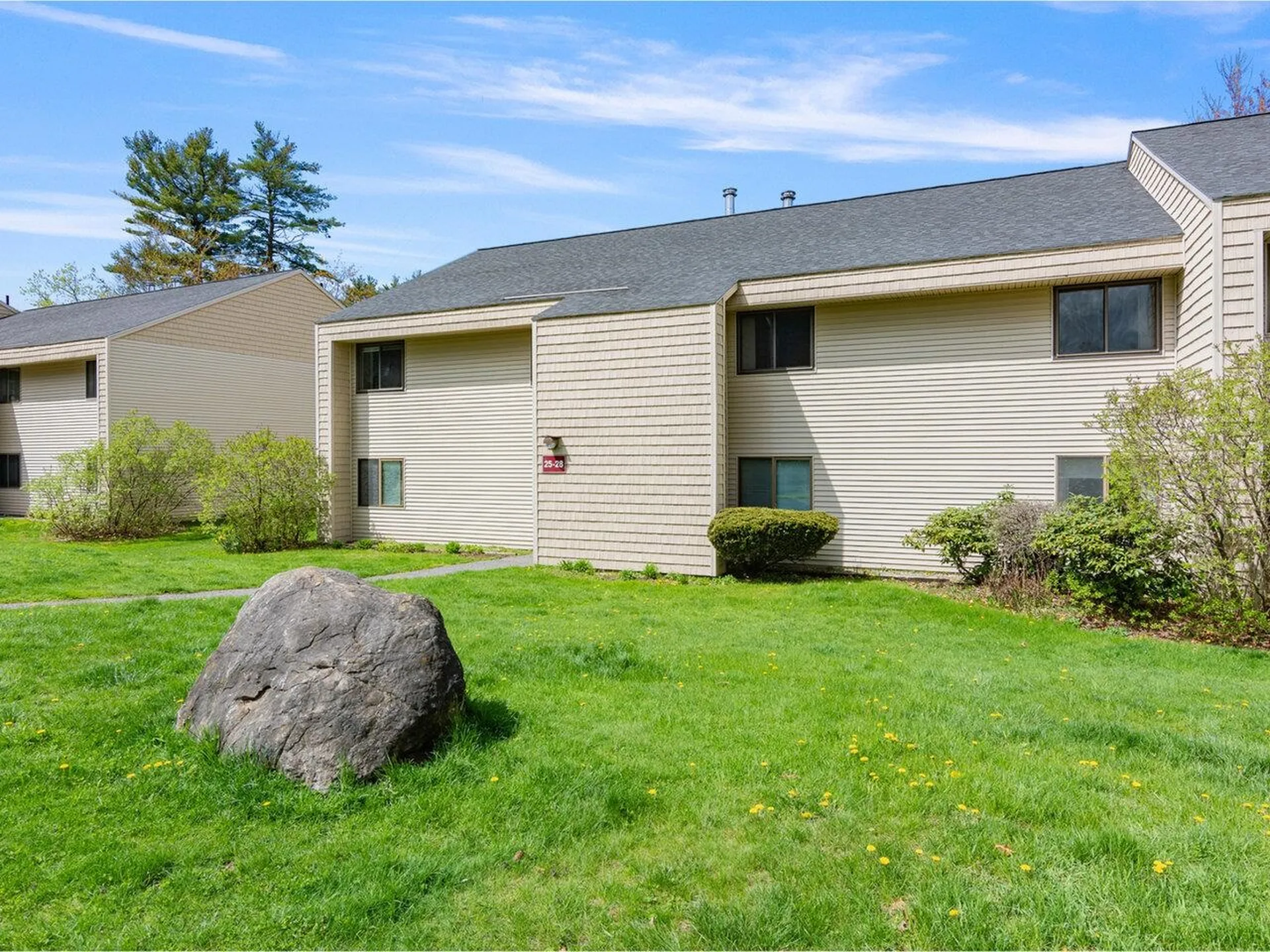 25 Bayberry Lane South Burlington VT 05403