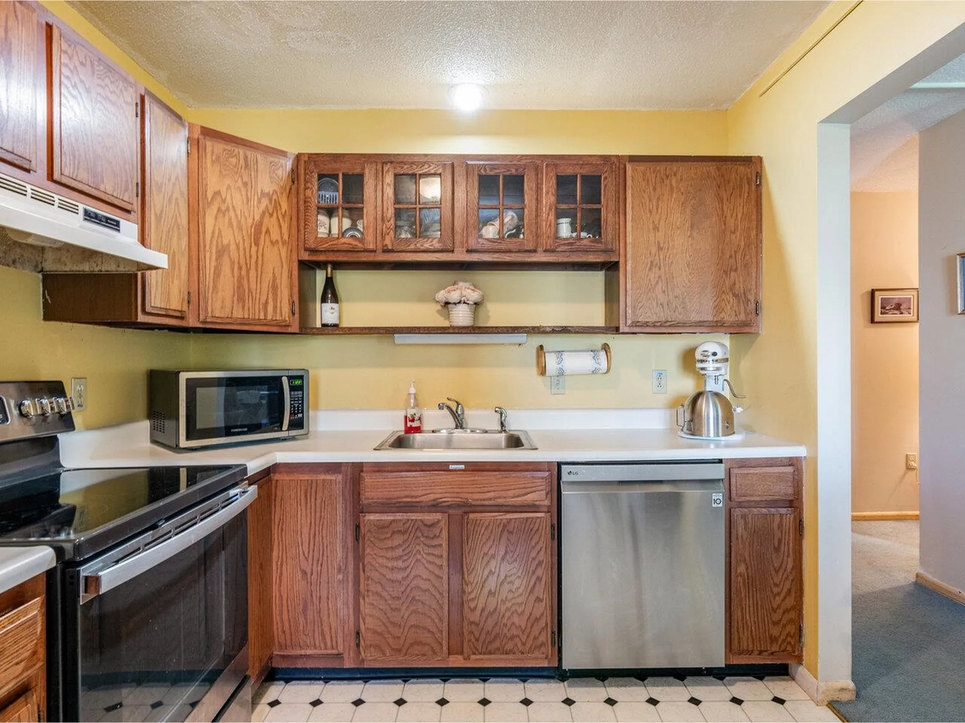 25 Bayberry Lane South Burlington VT 05403