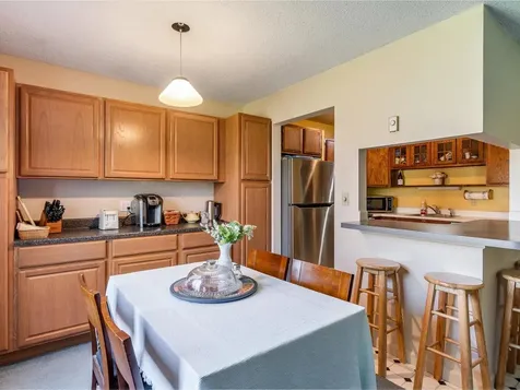 25 Bayberry Lane South Burlington VT 05403