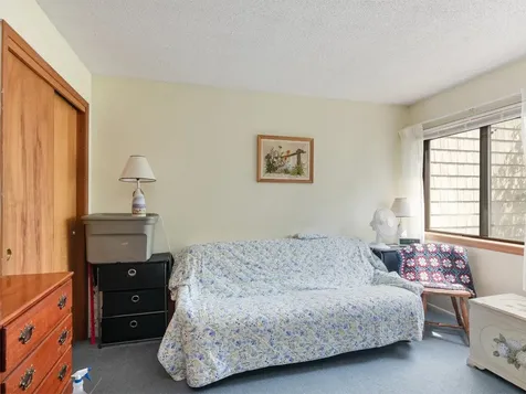 25 Bayberry Lane South Burlington VT 05403