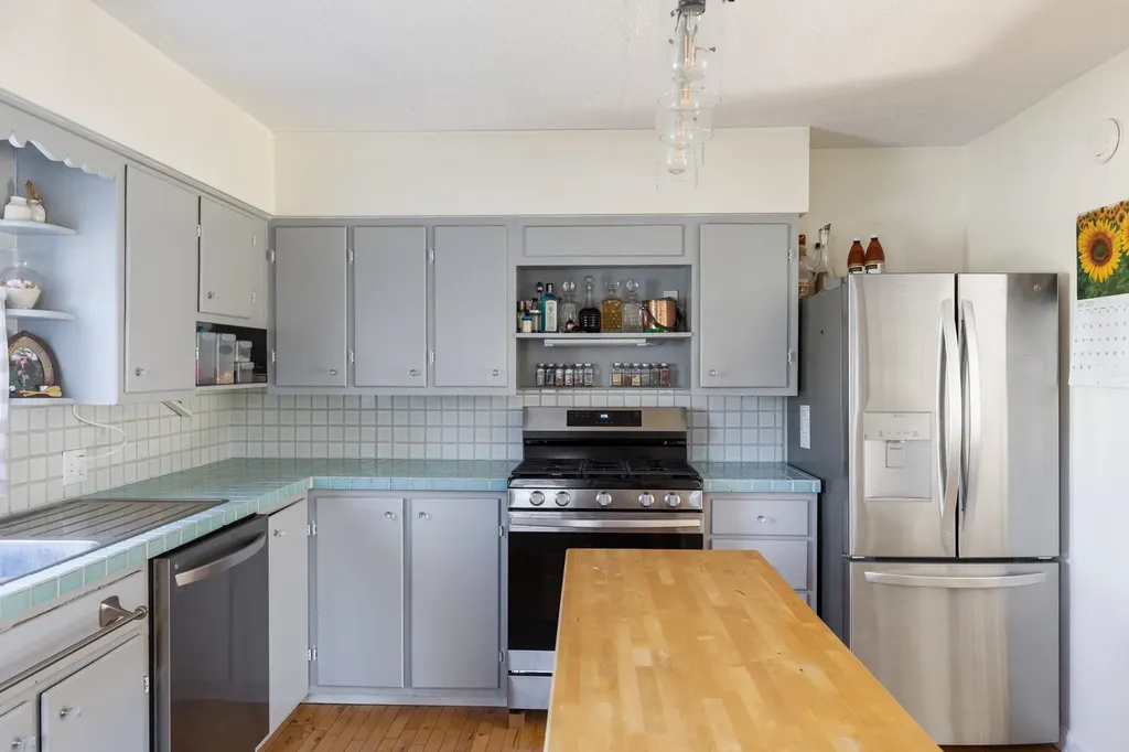 25 Simms Street Burlington VT 05408