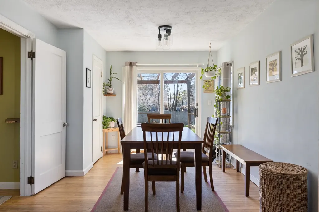 25 Simms Street Burlington VT 05408