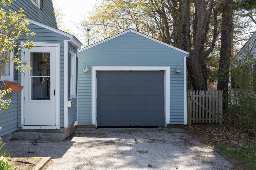25 Simms Street Burlington VT 05408