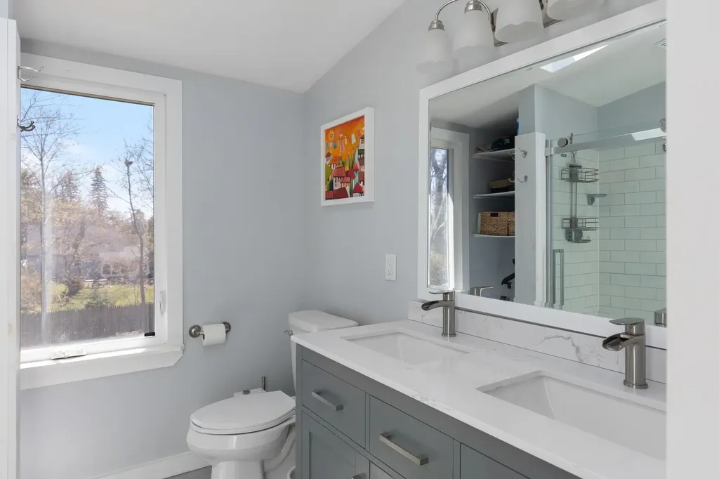 25 Simms Street Burlington VT 05408
