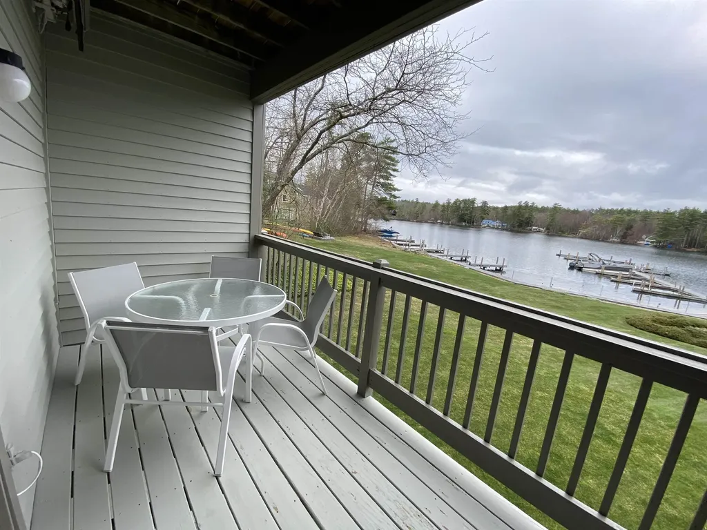 68 Governor Wentworth Highway Tuftonboro NH 03853
