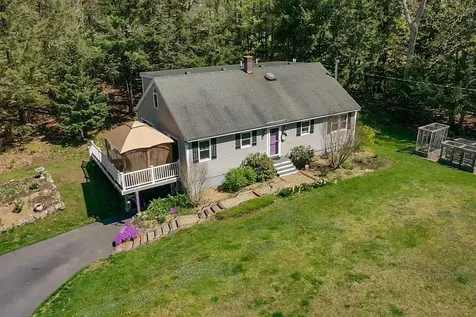 127 Stinson Road Goffstown NH 03045