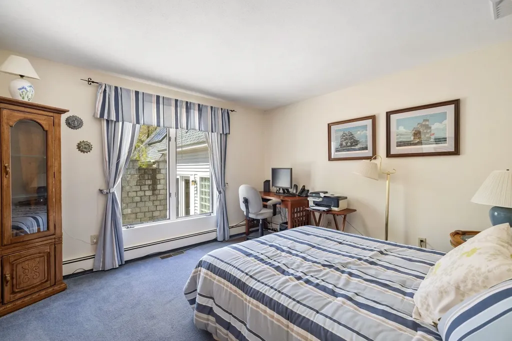4 Floral Street Windham NH 03087