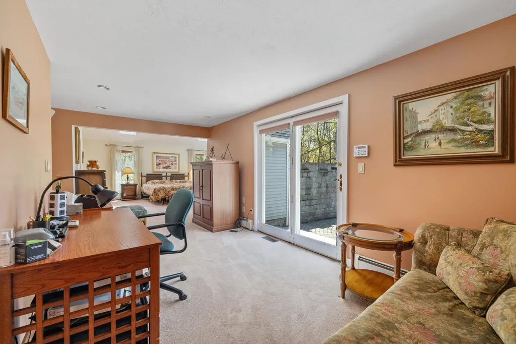 4 Floral Street Windham NH 03087
