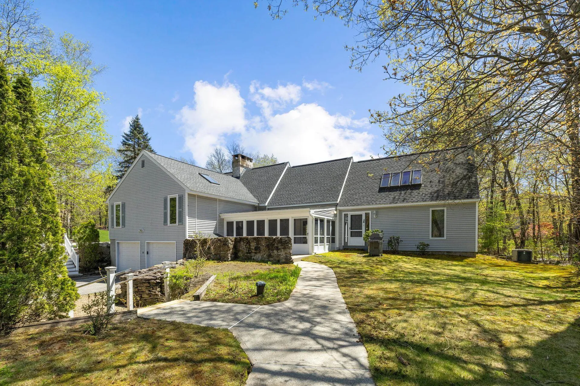 4 Floral Street Windham NH 03087