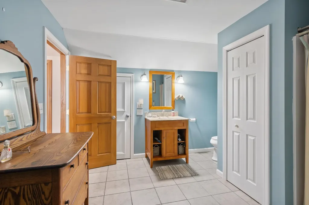 20 Eastview Drive St. Albans City VT 05478
