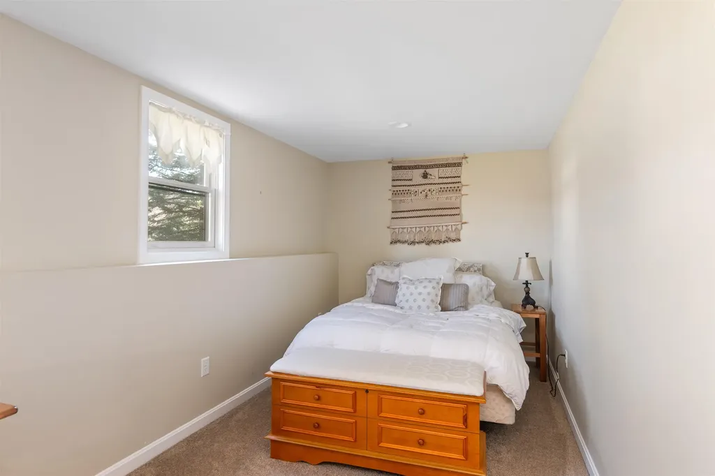 20 Eastview Drive St. Albans City VT 05478