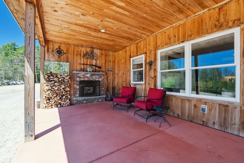 318 Center Road Bradford NH 03221