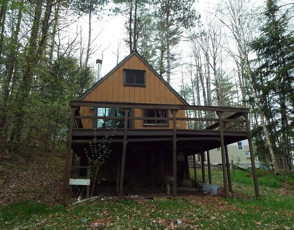 121 Hodge Hill Road Lisbon NH 03585