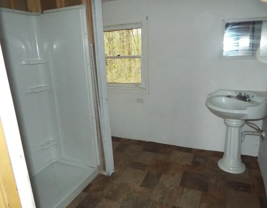 121 Hodge Hill Road Lisbon NH 03585