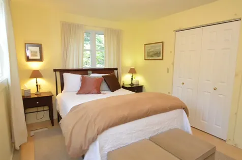19 Hummingbird Lane Hillsborough NH 03244