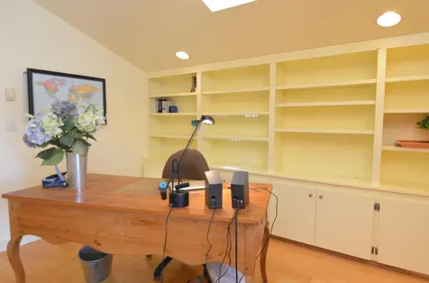 19 Hummingbird Lane Hillsborough NH 03244