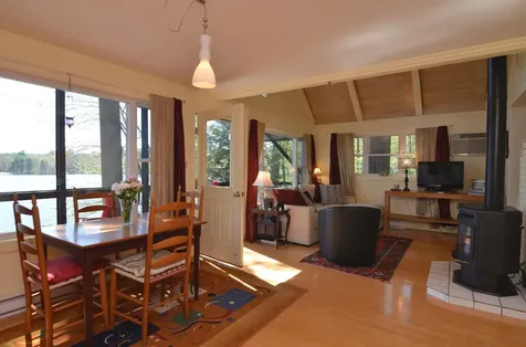 19 Hummingbird Lane Hillsborough NH 03244