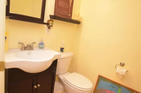 19 Hummingbird Lane Hillsborough NH 03244