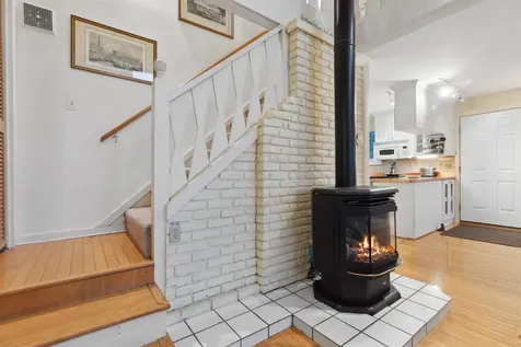 19 Hummingbird Lane Hillsborough NH 03244