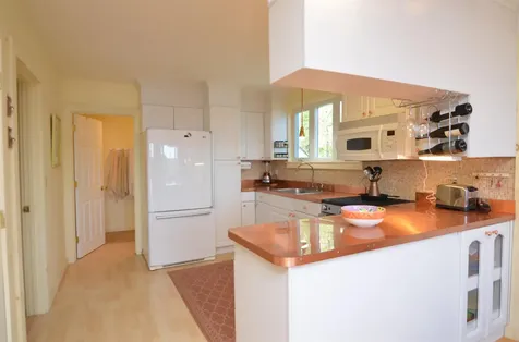 19 Hummingbird Lane Hillsborough NH 03244