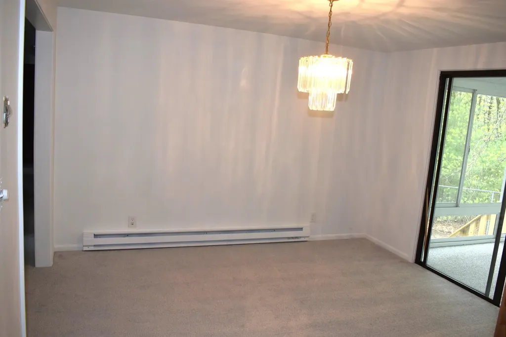 10 Easthill Drive Hudson NH 03051
