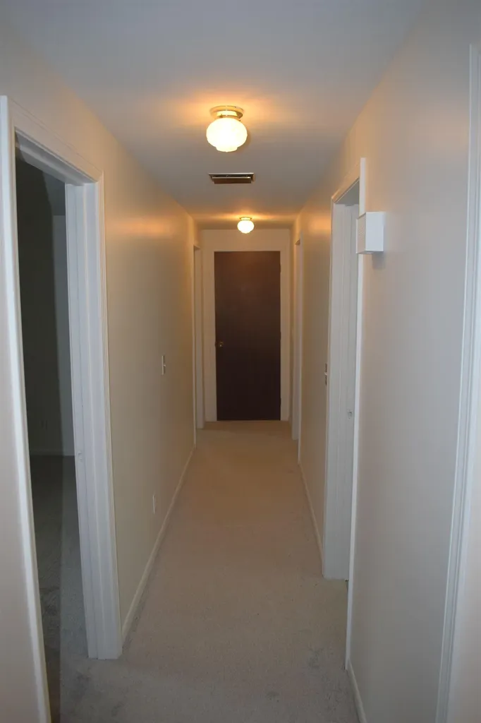10 Easthill Drive Hudson NH 03051