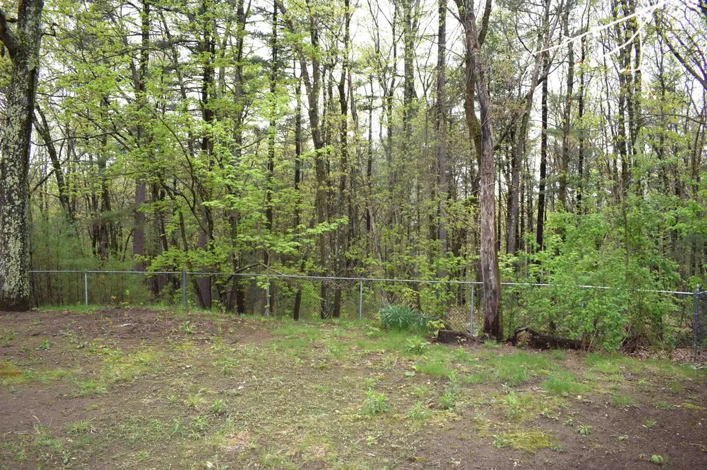 10 Easthill Drive Hudson NH 03051