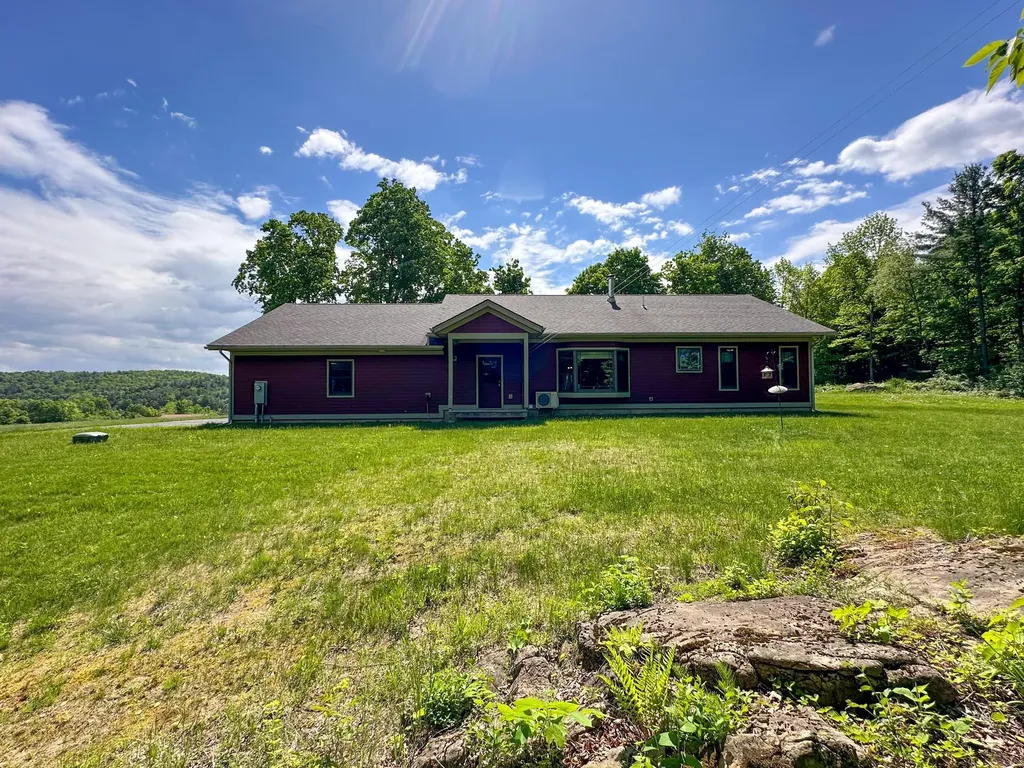 26 Cold Spring Road Milton VT 05468