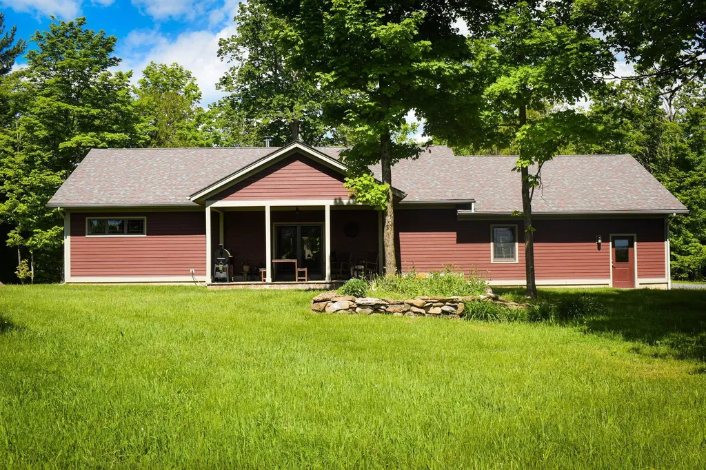 26 Cold Spring Road Milton VT 05468