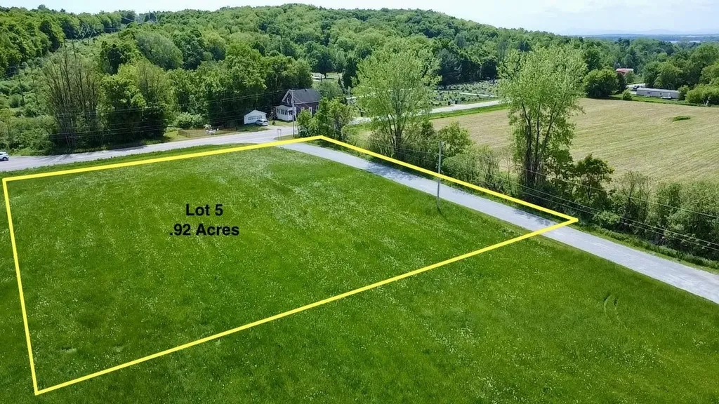 Tbd Maple Ridge St. Albans Town VT 05478