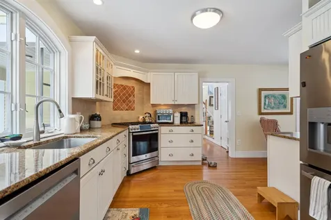 76 Grove Hill Road Woodstock VT 05091