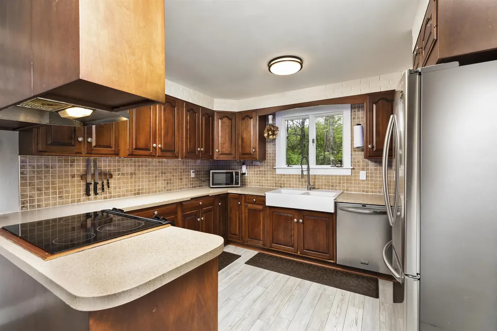 411 Meriden Road Lebanon NH 03766