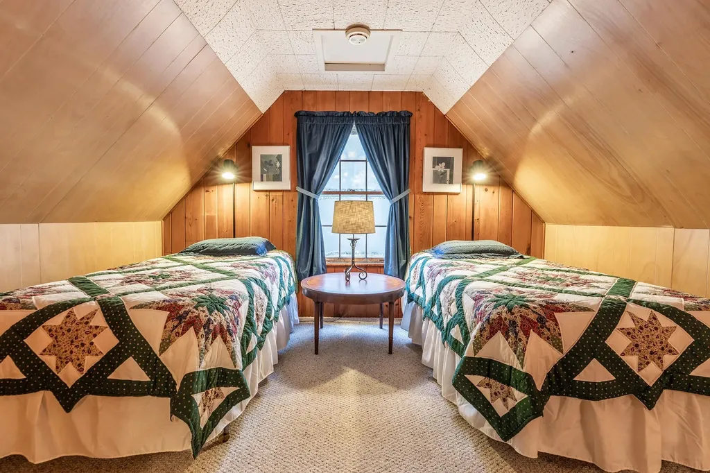 72 Jaquith Road Landgrove VT 05148