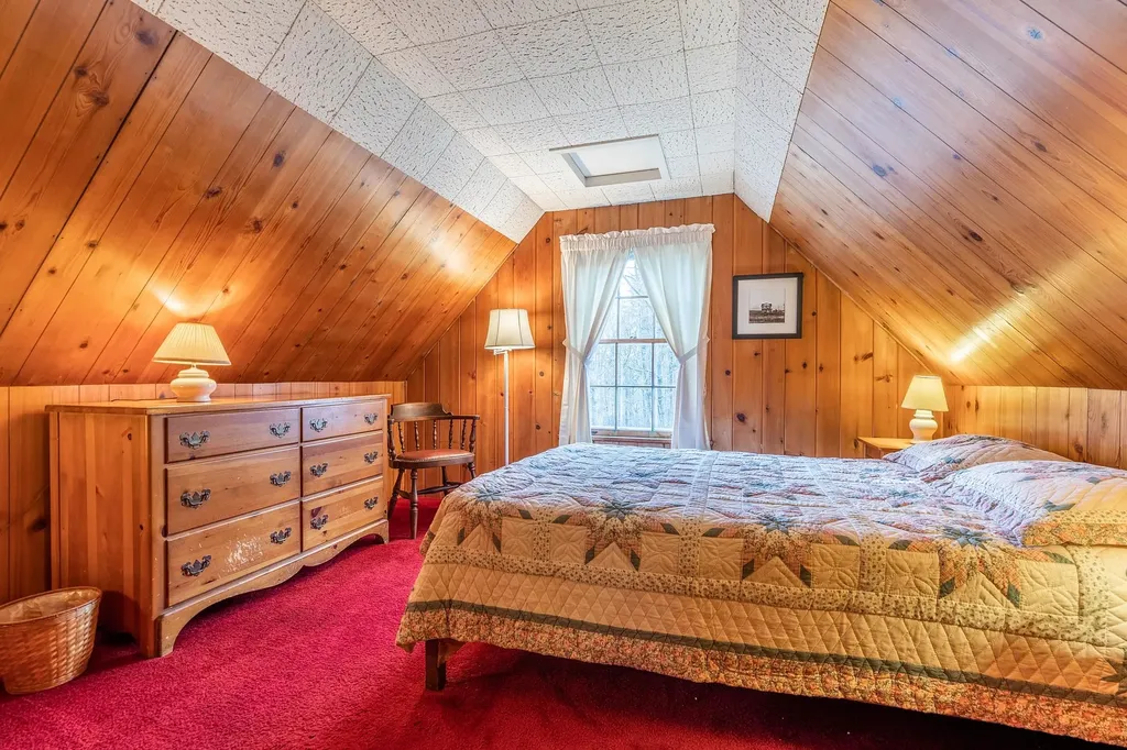 72 Jaquith Road Landgrove VT 05148