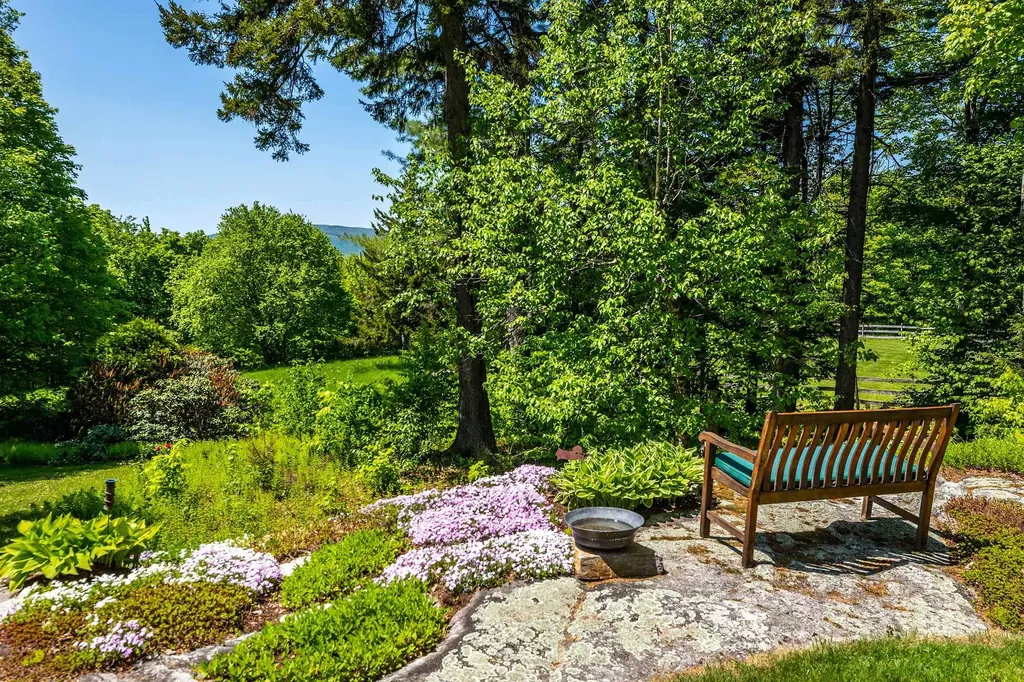 72 Jaquith Road Landgrove VT 05148