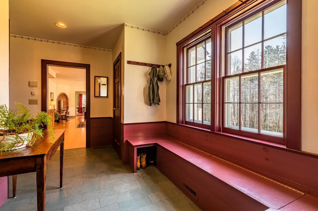 72 Jaquith Road Landgrove VT 05148
