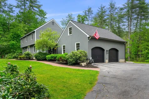 7 Bourbon Street Bedford NH 03110