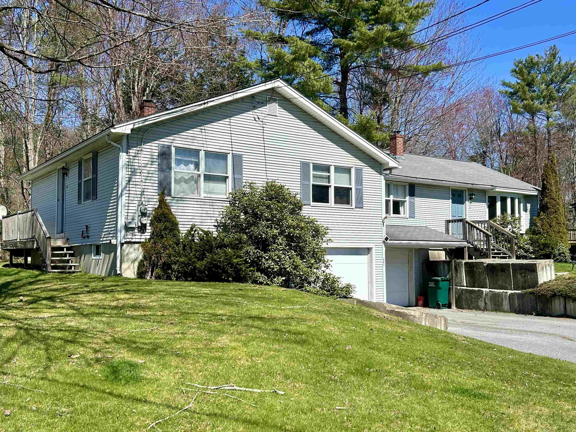 44-46 Oak Street Hartford VT 05001