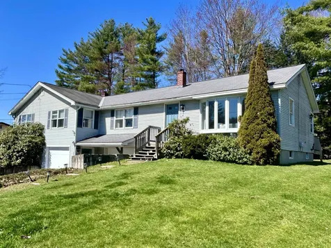 44-46 Oak Street Hartford VT 05001
