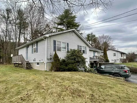 44-46 Oak Street Hartford VT 05001