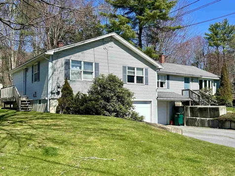 44-46 Oak Street Hartford VT 05001