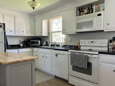 44-46 Oak Street Hartford VT 05001
