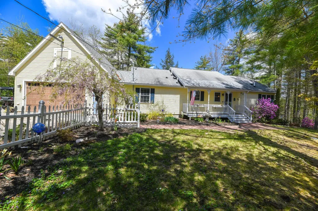 92 Gold Coast Drive Wakefield NH 03830