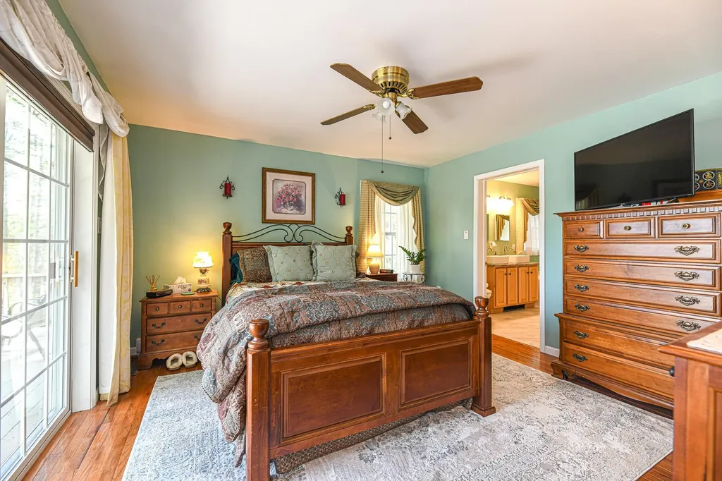 92 Gold Coast Drive Wakefield NH 03830